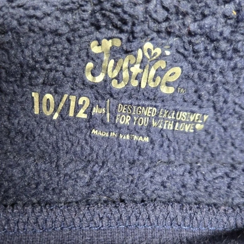 Justice snuggle up